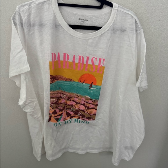 Old Navy Classic White Tee - Picture 1 of 5